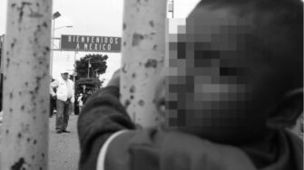 Niños guatemaltecos cruzan la frontera para trabajar en Chiapas