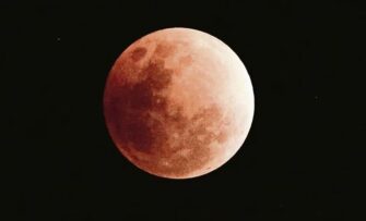 Primer eclipse lunar del 2024 iluminará la noche del 24 de marzo