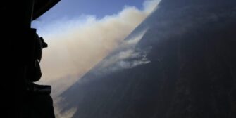 Controlado en un 90%: Incendio en el volcán de Agua