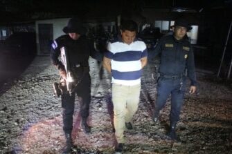 Detenido presunto coyote guatemalteco transportando migrantes irregulares de China y Turquía