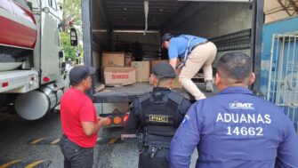 Llevaban producto mexicano sin pagar impuestos