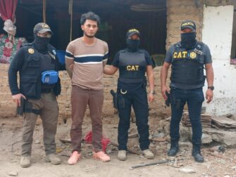 Pandillero extranjero es expulsado del país