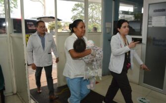 Anderson, lucha por su vida tras ser diagnosticado con síndrome de intestino corto funcional