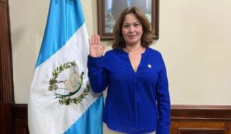 Sandra Angelina Aparicio Sical asume como nueva ministra de Salud Pública
