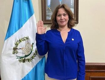 Sandra Angelina Aparicio Sical asume como nueva ministra de Salud Pública