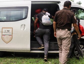 Rescatan a 41 migrantes de Guatemala, El Salvador y Honduras hacinados en Monterrey