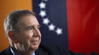 Gobiernos de siete países latinoamericanos condenan orden de arresto contra el excandidato opositor venezolano Edmundo González Urrutia