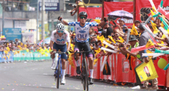 Jhonatan Chaves hace historia en la Vuelta a Guatemala con su segunda victoria