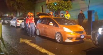 Terrible hallazgo: cuatro cadáveres atados y amordazados en vehículo abandonado en zona 3 de la capital