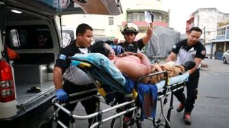 Disparan contra piloto de microbús sobre el puente Belice; tránsito detenido por investigaciones