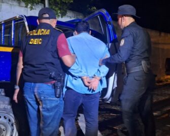 Capturan a presunto coyote en Zacapa con más de Q600 mil en efectivo y documentos sospechosos