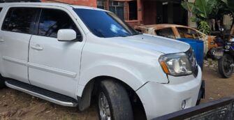 Sicarios en camioneta blindada siembran terror en zona 21: una mujer y un adolescente heridos