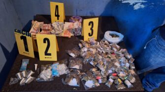 Golpe al narcomenudeo en Escuintla: Capturan a dos distribuidores con Q68 mil