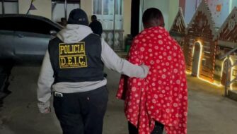 Mujer que fingió secuestro de bebé para exigir rescate queda en libertad