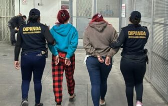 Desarticulan red de extorsionistas en operativos en la capital y municipios