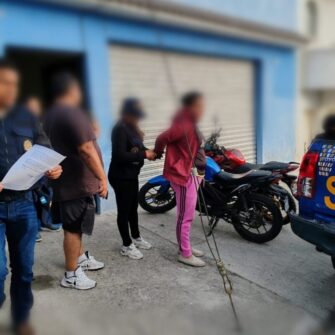 Extorsionadores: Dos mujeres detenidas por usar sus cuentas bancarias para recibir dinero de víctimas