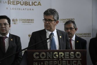 Falta de cuórum frena interpelación al ministro de Salud en el Congreso