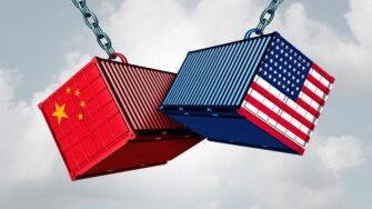 China impone aranceles del 84% a productos estadounidenses en respuesta a tarifas de Trump