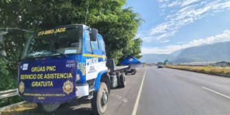 PNC reforzará seguridad vial con 12 grúas en carreteras principales durante Semana Santa