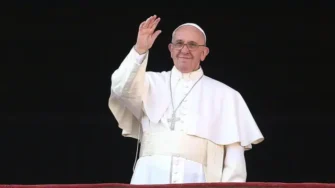 Papa Francisco fallece a los 88 años con un patrimonio de solo US$102