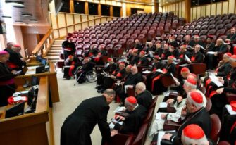 Cardenales celebran primera Congregación General tras fallecimiento del Papa Francisco