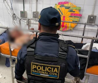 Capturan a presunto atacante de policías tras persecución y balacera en zona 6 de la capital