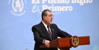 Arévalo revela que el Aeropuerto La Aurora estuvo al borde de ser descertificado por EE. UU.