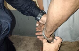 Capturan a sujeto por delitos contra tres menores de edad