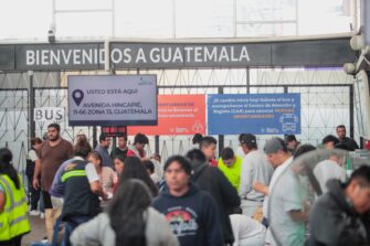Retornos de migrantes guatemaltecos disminuyen un 51% en 2025