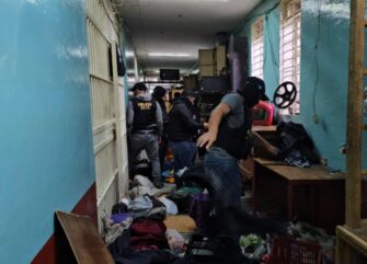 Requisa en Pavón: Policía localiza celulares y electrodomésticos