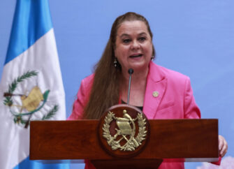 Mineduc lanza plan de emergencia para recuperar clases en departamentos