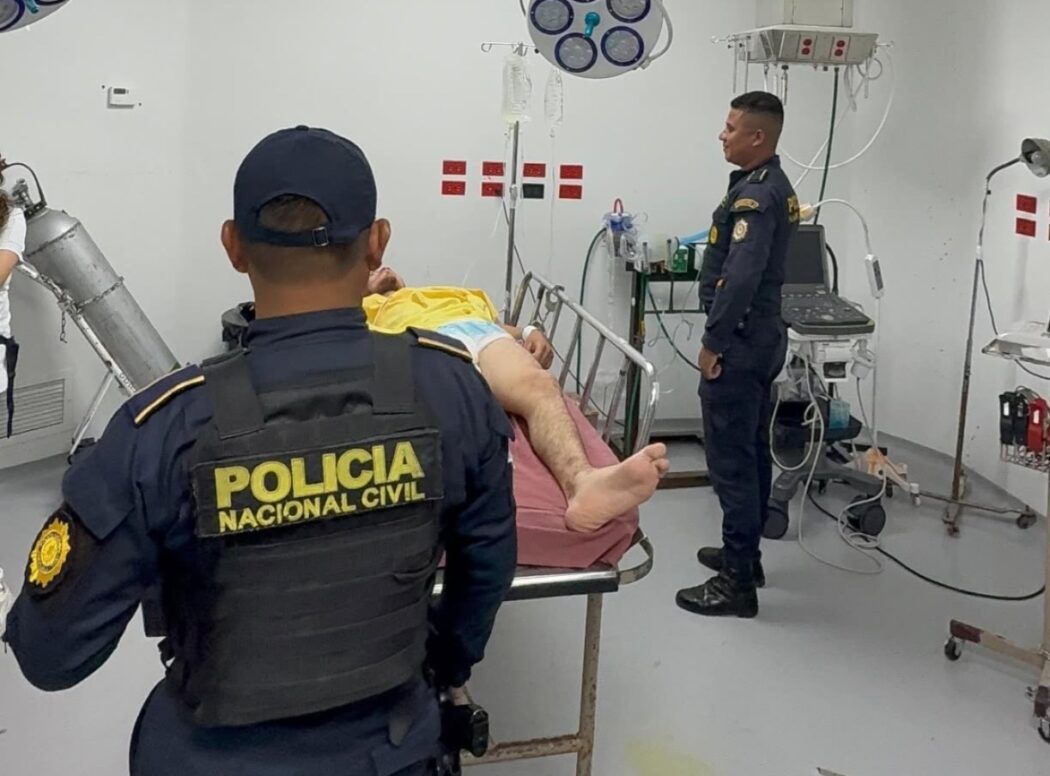 Capturan a presunto sicario herido tras ataque armado en zona 18 | La ...