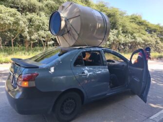 Sancionan a conductor en El Progreso por transportar carga de forma peligrosa