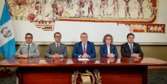 Arévalo anuncia ley antilavado para desarticular finanzas del crimen organizado