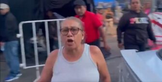 Gobierno condena intento de agresión a periodista durante desalojo de maestros