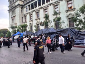 Gobierno evalúa daños al Palacio Nacional tras ocupación del STEG