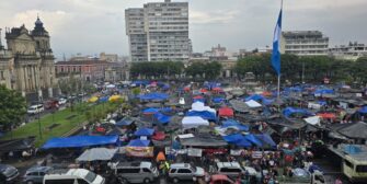 Multan a líderes del STEG por desacato y obstaculizar la educación pública