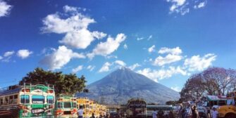 Insivumeh aclara retumbos en el volcán de Agua