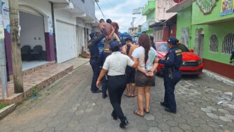 Cuatro capturados en Suchitepéquez con armas, droga y vínculos con una pandilla