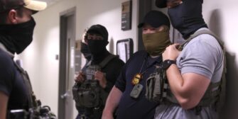 EE. UU. abre centro de detención de migrantes en Nebraska con 280 camas