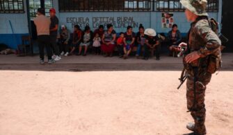 Familias de Chiapas buscan refugio en Guatemala ante ola de violencia