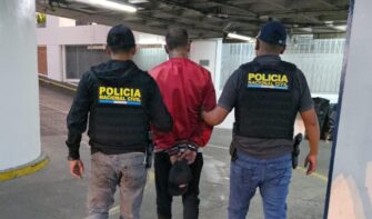 Recapturan a hombre con carabina robada en Chinautla