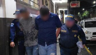 Capturan a dos presuntos asaltabuses en Palín, Escuintla