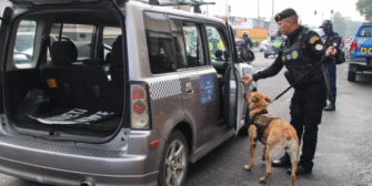 PNC ejecuta operativos contra taxis piratas en la capital