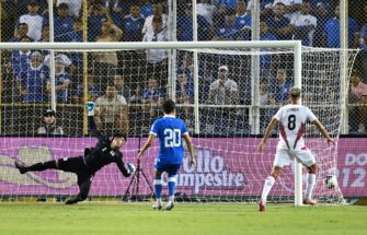 Triunfo de Surinam en Cuscatlán queda opacado por denuncias de racismo