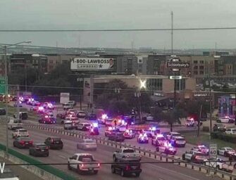 Suben a tres los muertos en tiroteo a centro de ICE en Dallas, Texas