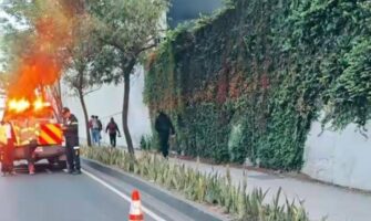 Hallan cuerpo envuelto en sábanas bajo el puente El Naranjo en Mixco