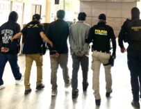 Capturan a tres en Villa Nueva con arma robada y droga