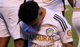 Histórico tropiezo: Comunicaciones eliminado del Apertura 2025