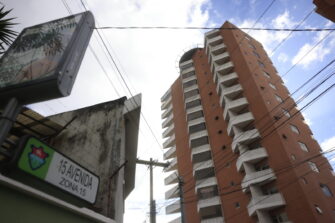 Juez ordena devolver edificio Vista Panorámica a empresa vinculada a Manuel Baldizón